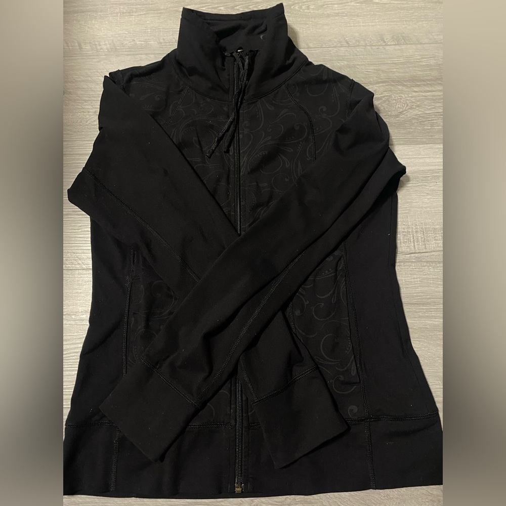 Athletic jacket bundle - Picture 2 of 5